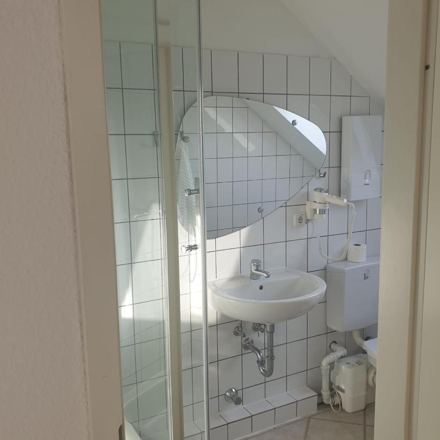 45 M² Maisonette-Wohnung In Uni-/Hauptbahnhofnaehe Duisburg Exterior photo